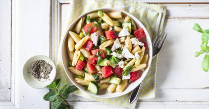 Nudelsalat mit Wassermelone