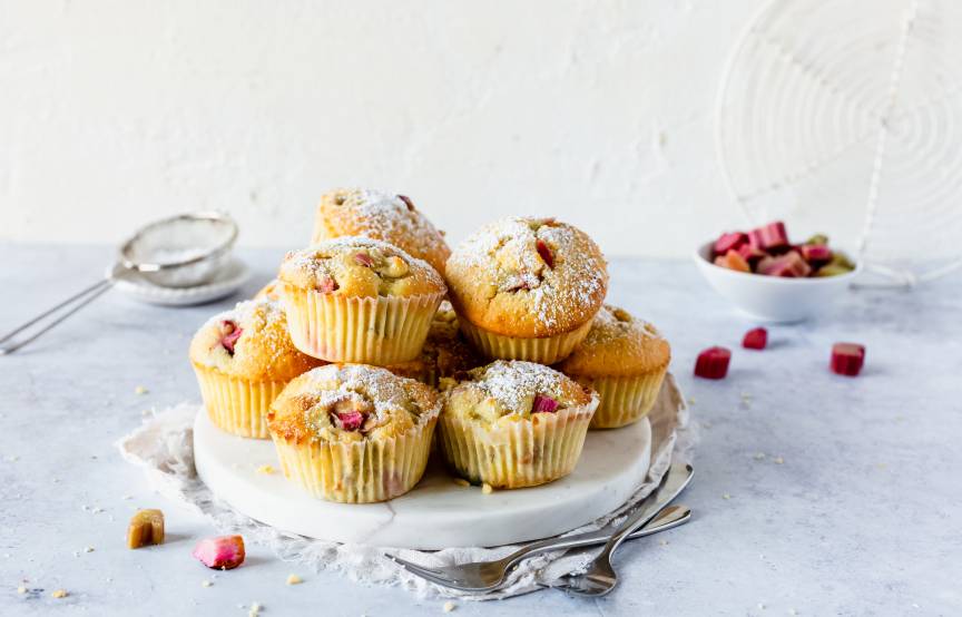 Rhabarber-Muffins mit Puderzucker mit dem Monsieur Cuisine | ZauberMix