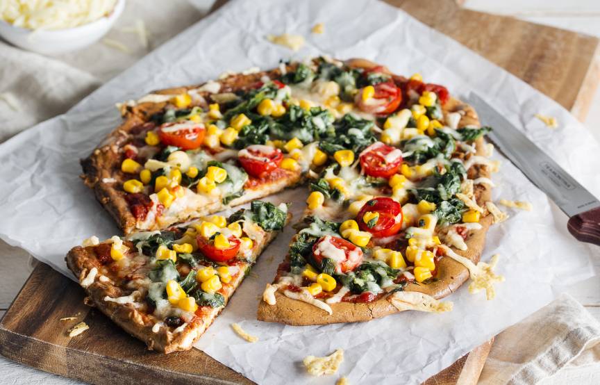 Low Carb Pizza Mit Käseboden Aus Dem Monsieur Cuisine Zaubermix 