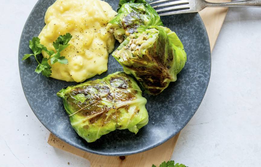 Vegetarische Kohlrouladen mit Schmandkartoffeln | ZauberMix